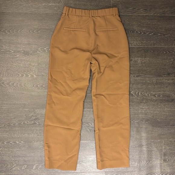 Abercrombie tailored straight leg pant in tan - Picture 2 of 2